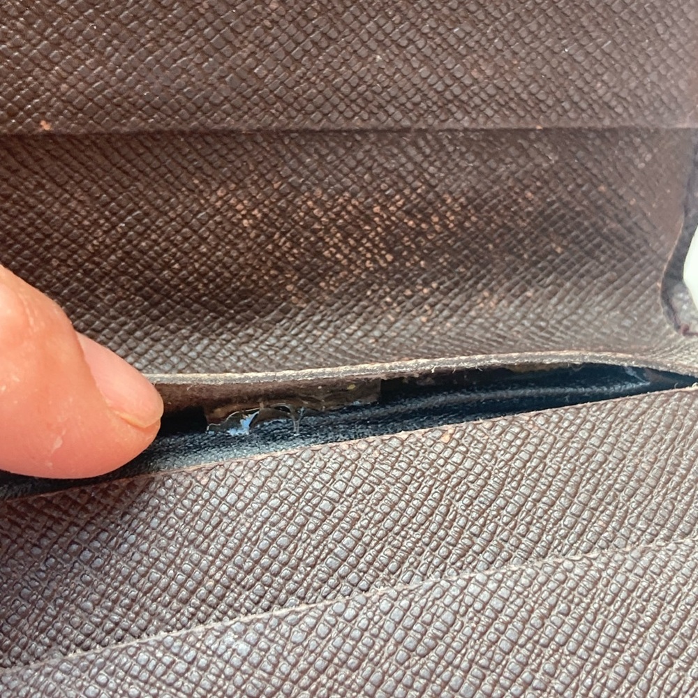 Louis Vuitton Compact Wallet - Picture 9 of 14